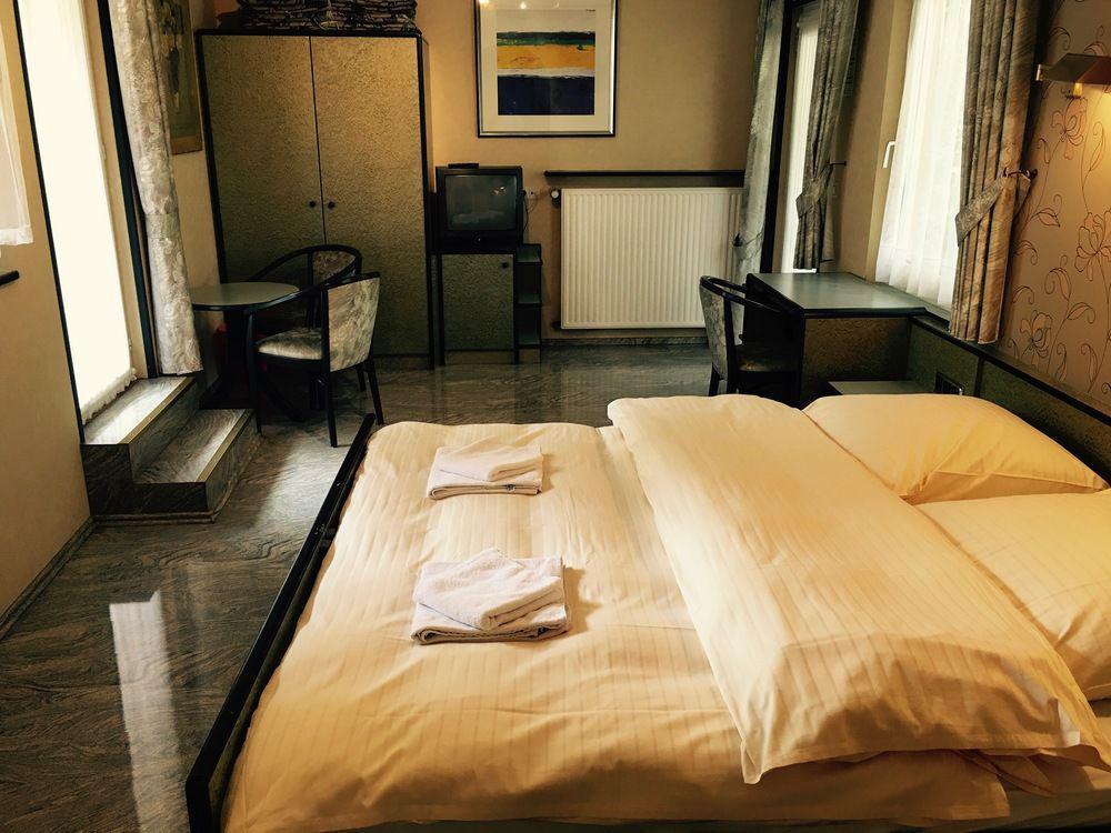 Bed & Breakfast Du Chateau Vianden Exterior photo